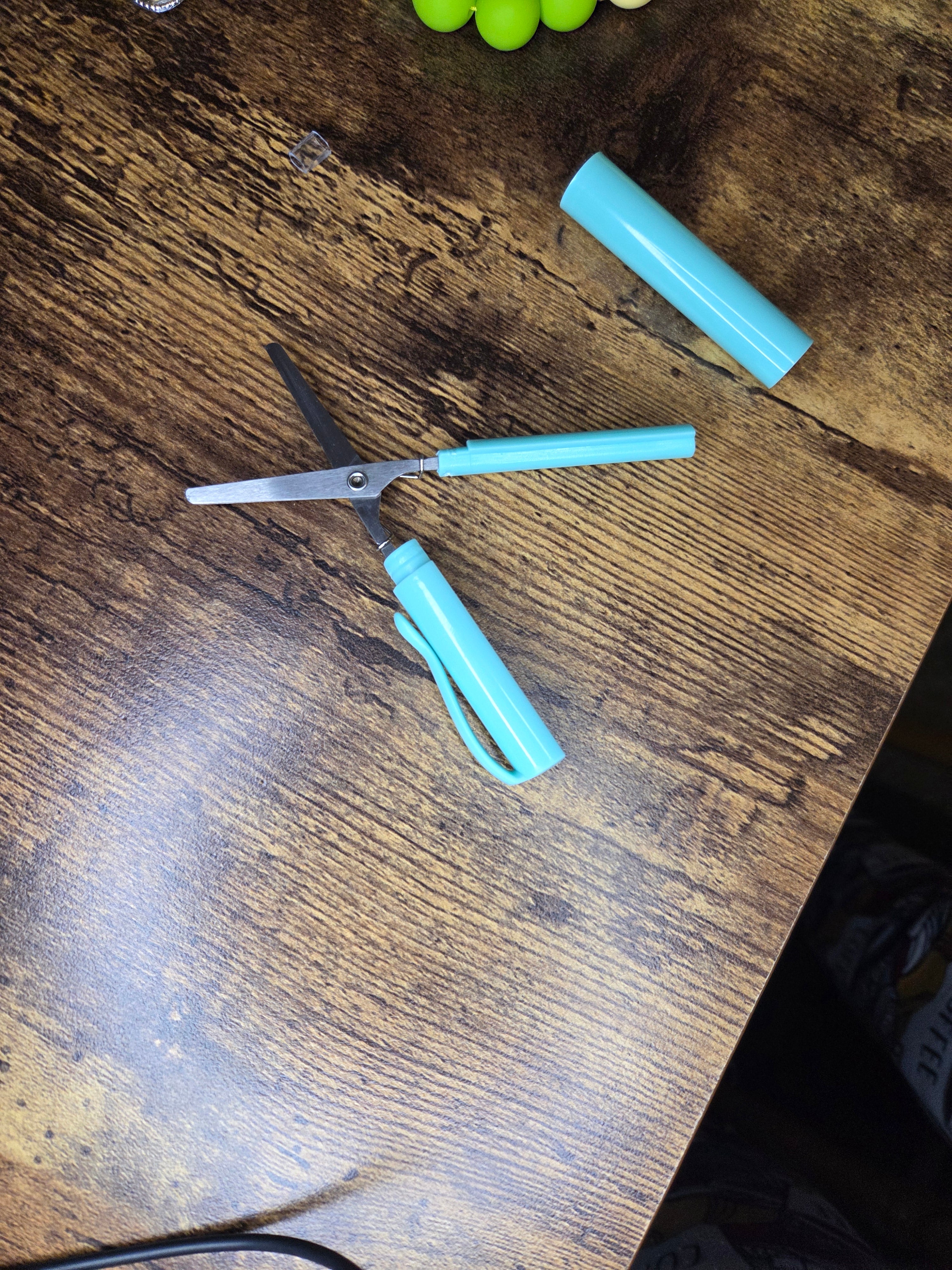 Pen Scissors — Portable Folding Scissors